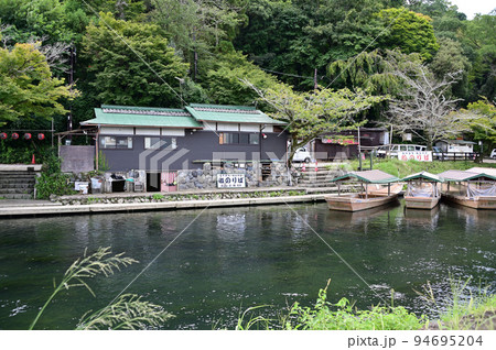 保津川の船着場 94695204