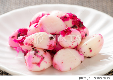 にんにくの漬物(しそかつお)。 94697649