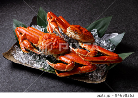 ズワイガニ　蟹　 94698262
