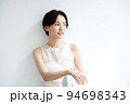 女性のビューティイメージ 94698343