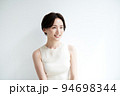女性のビューティイメージ 94698344