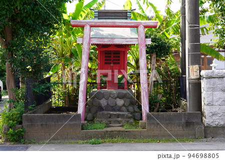 専念寺 境内脇鳥居 ～神奈川県座間市新田宿～ 94698805