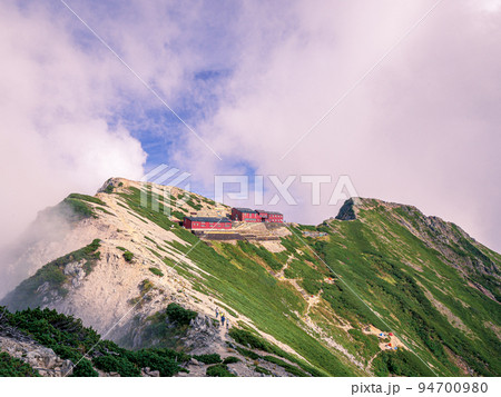 唐松岳頂上山荘の風景 唐松岳頂上山荘の風景 94700980