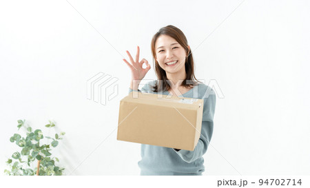 OK　女性　段ボール 94702714