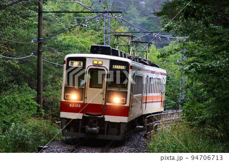 初秋の秘境駅『男鹿高原』にて…南会津路を快走する6050系 電車 初秋の秘境駅『男鹿高原』にて…南会津路を快走する6050系 電車 94706713