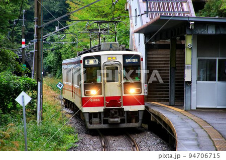 初秋の秘境駅『男鹿高原』にて…南会津路を快走する6050系 電車 94706715