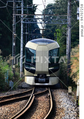 初秋の鬼怒川路を行く…【特急リバティ会津】500系・大桑駅 94707258