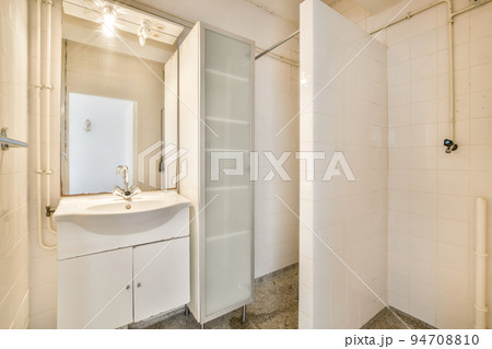 Interior of contemporary bathroom with shower 94708810
