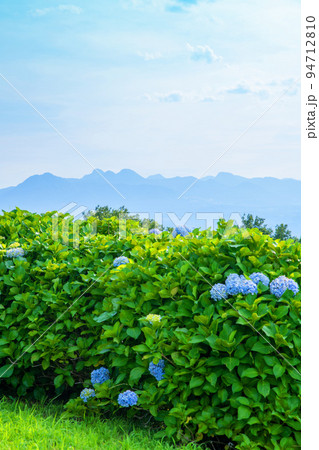 ポケットパーク見晴台からの眺め　榛名連山　関越道IC付近　初夏の季節　 94712810