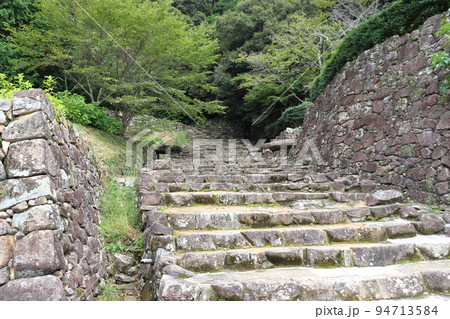 安土城跡の大手道 安土城跡の大手道 94713584