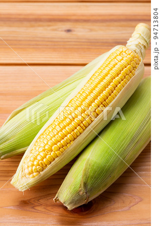 とうもろこし 94713804