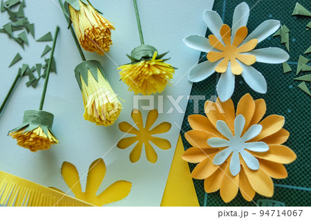 ペーパーフラワーづくり 94714067