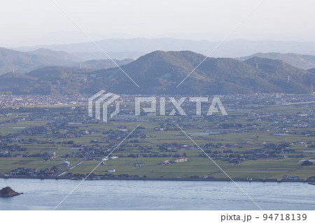 三頂山からの岡山市東区 94718139