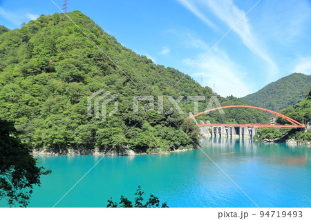 黒部峡谷のダム湖 うなづき湖 黒部峡谷のダム湖 うなづき湖 94719493