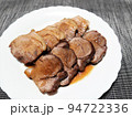 おいしい焼豚　チャーシュー　食事イメージ 94722336
