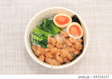 ルーローハン 94724257