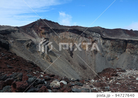 富士山　火口 94727640