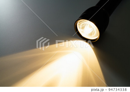 懐中電灯 懐中電灯 94734338