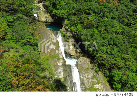 【高知県】百名瀑の轟の滝（四国八十八景） 94734409