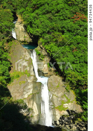 【高知県】百名瀑の轟の滝（四国八十八景） 94734436