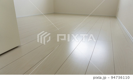 新築住宅のフローリング 新築住宅のフローリング 94736110