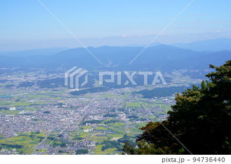 葛城山山上駅から明日香方面の眺望 葛城山山上駅から明日香方面の眺望 94736440