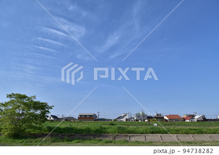 多摩川河川敷と土手・狛江市緒方 多摩川河川敷と土手・狛江市緒方 94738282