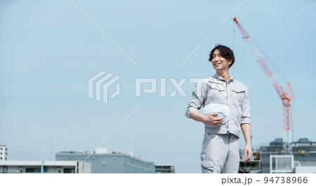 若い男性現場監督 若い男性現場監督 94738966