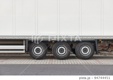 Cargo Truck Detail 94744451