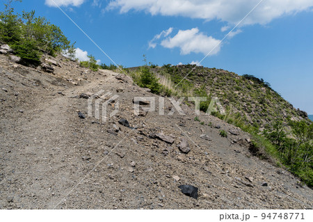 小浅間山　登山道の風景　長野県　軽井沢町 94748771