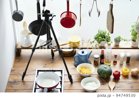 料理のライブ配信のイメージ 料理のライブ配信のイメージ 94749530