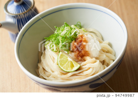 おろし醤油うどん おろし醤油うどん 94749987