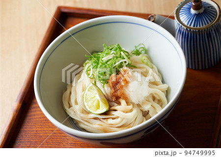 おろし醤油うどん おろし醤油うどん 94749995