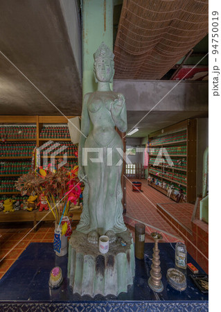 ハニベ岩窟院 94750019