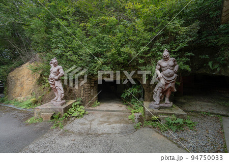 ハニベ岩窟院 ハニベ岩窟院 94750033