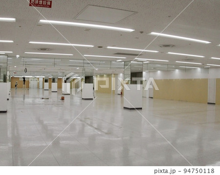 契約終了、原状回復、原状復旧、飲食店、閉店、テナント退店、テナントリーシング、工事、敷金返還、保証金 94750118