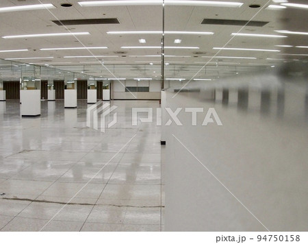 契約終了、原状回復、原状復旧、飲食店、閉店、テナント退店、テナントリーシング、工事、敷金返還、保証金 94750158