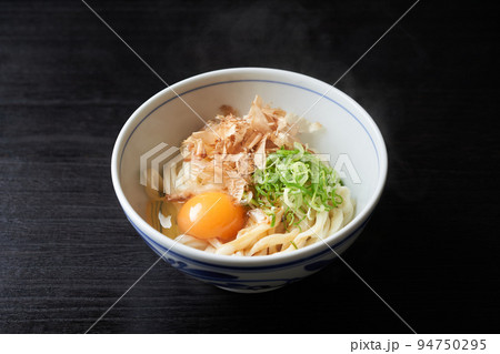 釜玉うどん 94750295