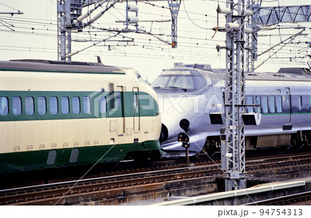 2000年 200系やまびこ＆400系つばさの写真素材 [94754313] - PIXTA