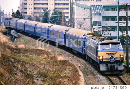 2000年　単独運転最終日のEF66ブルートレイン彗星 94754369