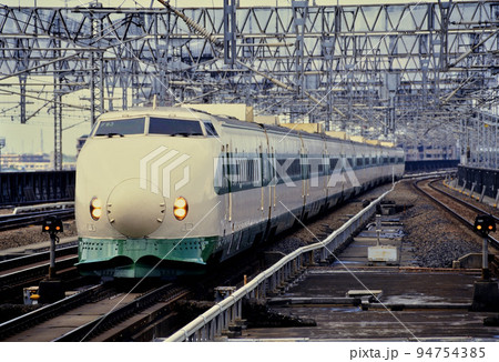 2000年 東北新幹線200系F93編成あおばの写真素材 [94754385] - PIXTA