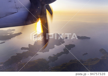 上空から見た五島列島の風景　奈留島周辺 94757320