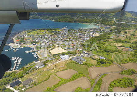 上空から見た五島列島　小泊浦周辺 94757684