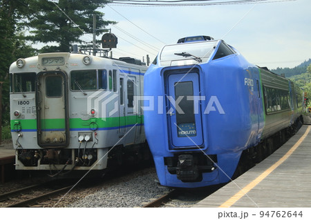 仁山駅　キハ40　キハ281 94762644