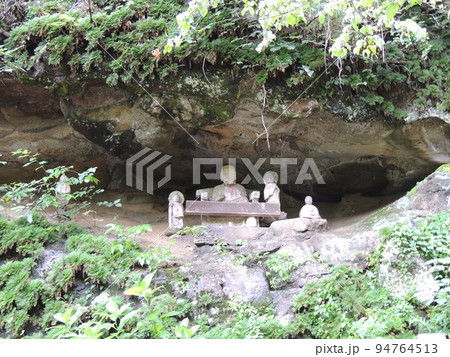 秩父札所三十一番 鷲窟山 観音院　弘法大師像 94764513