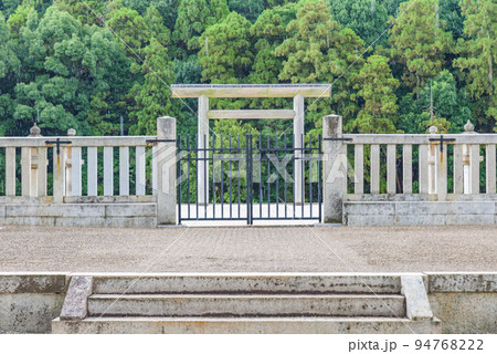 【世界遺産】誉田御廟山古墳（こんだごびょうやまこふん）　惠我藻伏崗陵　第15代応神天皇陵 94768222