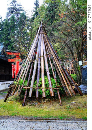 雪国・米沢の冬支度…雪囲いが施された上杉神社 雪国・米沢の冬支度…雪囲いが施された上杉神社 94777986