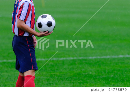 スローイン 94778679