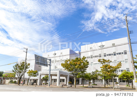 公共複合施設　(県私立保育園・認定こども園連盟など)　新潟ユニゾンプラザ 94778702