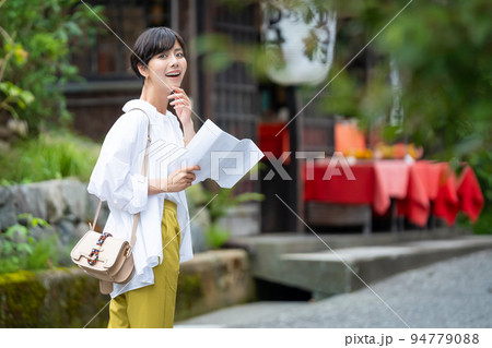 女子旅 ひとり旅 旅行 女子旅 ひとり旅 旅行 94779088